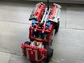 Lego Technic 42075 First Responder - nuotraukos Nr. 2