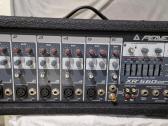 Peavey mixeris, kolonėlės, mikrofonai, stovai, kab