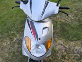 Motoroleris Daelim S-five