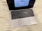 MacBook Pro 13 2019