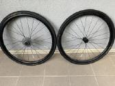 Bontrager Affinity Tlr plento / gravel ratai