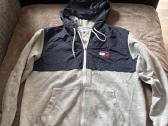 Hilfiger megztinis su kapisonu