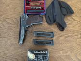 „makarov“ pistoletas.