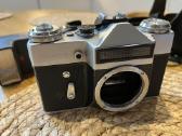 Analoginis fotoaparatas Zenit-e su priedais