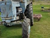 Parduodamas Mtz-82 su technika