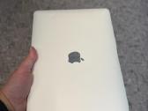 MacBook Air (2020) i5 8gb RAM 256gb SSD