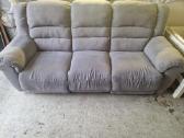 Sofa trivietė