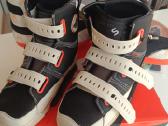 2025 Slingshot Spacemob Wake batai