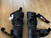 Leatt Dual Axis Pro Knee keliu apsaugos - nuotraukos Nr. 2