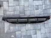 Volvo v40 priekinės grotelės 31383512