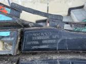 Volvo v40 priekinės grotelės 31383512 - nuotraukos Nr. 2