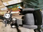 Elektrinis neigalioio vezimelis, scooteris. - nuotraukos Nr. 3
