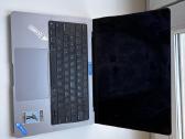 MacBook Pro (K028)
