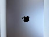 MacBook Pro (K021)