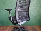 Steelcase Think V2