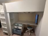 Mazai naudota IKEA lova-stalas