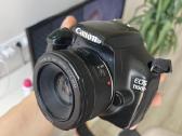 Canon EOS 1100d su objektyvu