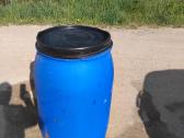 Plastikinė statinė