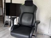 Razer Iskur