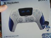 Ps5 pultelis Astro bot.