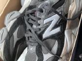New Balance 9060 Juoda