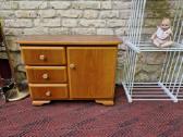 Vintažinė mid century medžio masyvo spintelė - nuotraukos Nr. 15