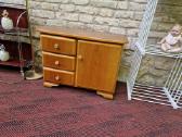 Vintažinė mid century medžio masyvo spintelė - nuotraukos Nr. 19
