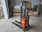 Pusiau elektrinis palečių keltuvas