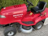 Sodo traktoriukas Honda 2417
