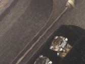 Auksiniai 1,02ct auskarai su briliantais.