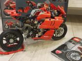 Lego Technic Ducati Panigale V4 R 42107 - nuotraukos Nr. 2