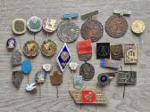 Ženkliukų rinkinys. Kaina 100 Eur.