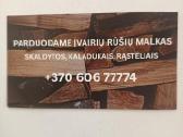 Tvarkingai sukrautos malkos - nuotraukos Nr. 2