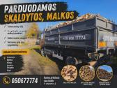 Tvarkingai sukrautos malkos