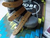 Jobe vandenlentė su batais
