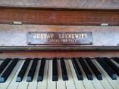 Antikvarinis pianinas