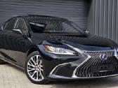 Lexus Es nuoma su vairuotoju