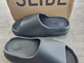 Yeezy slides - nuotraukos Nr. 2