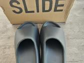 Yeezy slides - nuotraukos Nr. 3