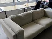 Plati dvivietė tekstilinė sofa - nuotraukos Nr. 3