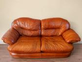 Sofa su miegamaja funkcija