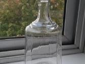 1.5l Grafinas su taurele