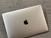 MacBook Pro 13 M1 / 8gb RAM / 256gb SSD