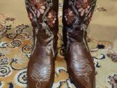 Išskirtiniai cowboy tipo moteriški aulinukai