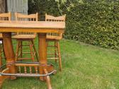 Parduodamas baro stalas su 4 kėdėmis - nuotraukos Nr. 2