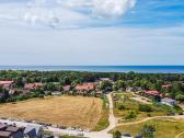 Reikalinga moteris tvarkyti namus