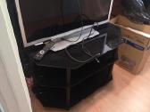 Televizorius Philips ir TV staliukas