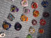 Beyblade suktukai + Beyblade Burst arena - nuotraukos Nr. 2