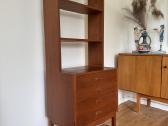 Mid century lentyna komodėlė