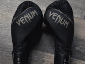 Venom bokso pirstines